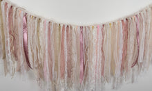 Load image into Gallery viewer, Dreamy blush and cream Garland