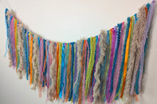 Load image into Gallery viewer, Rainbow Llama Garland