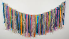 Load image into Gallery viewer, Rainbow Llama Garland