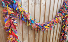 Load image into Gallery viewer, Ultimate 4m tufty garland