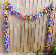 Load image into Gallery viewer, 4m bright boho tufty Garland