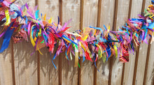 Load image into Gallery viewer, 4m bright boho tufty Garland
