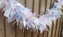 Load image into Gallery viewer, 4m shabby tufty garland