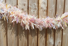 Load image into Gallery viewer, 1.5m romantic tufty garland