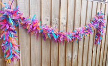 Load image into Gallery viewer, 2m mardi gras tufty garland