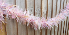 Load image into Gallery viewer, 1.5m pink tufty garland