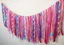 Load image into Gallery viewer, LMAO garland