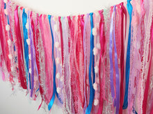 Load image into Gallery viewer, LMAO garland