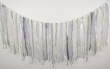 Load image into Gallery viewer, Delicate Grey Garland
