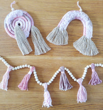 Load image into Gallery viewer, Pink Fluffy Weave Set