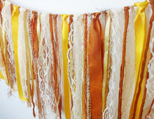 Load image into Gallery viewer, Rust Boho Garland