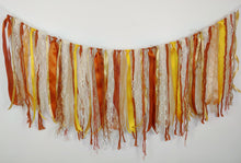 Load image into Gallery viewer, Rust Boho Garland