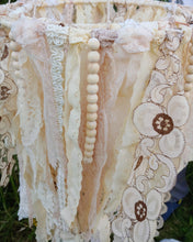 Load image into Gallery viewer, Luxury Vintage Beaded Lace Chandelier