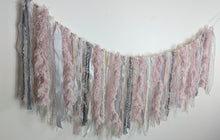 Load image into Gallery viewer, Blush llama garland
