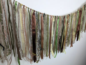 Green Woodland Garland