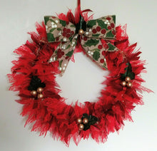 Load image into Gallery viewer, Red Christmas Tufty Wreath
