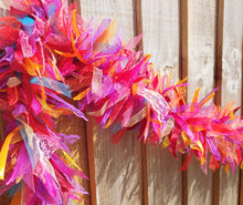 Load image into Gallery viewer, 2m festival tufty garland
