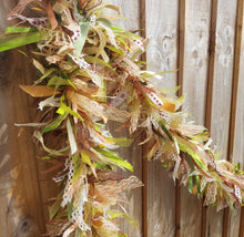 Load image into Gallery viewer, 3m pale woodland tufty garland
