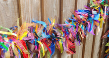 Load image into Gallery viewer, 4m bright boho tufty Garland
