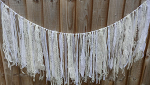 Neutral lace Garland