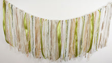 Load image into Gallery viewer, Green and cream lace Garland
