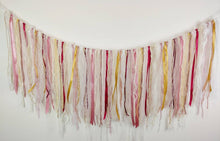 Load image into Gallery viewer, Romantic Shabby Chic Garland
